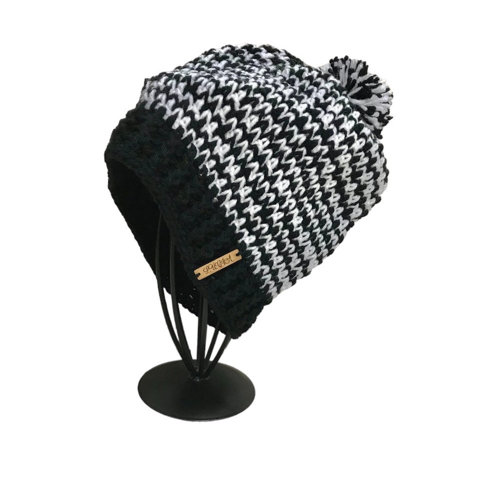 Slouchy Beanie with Pom Pom White/Black Adult Size Brand New Handmade Crochet
